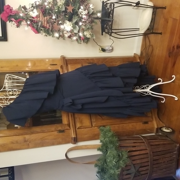 Stunning Vintage Navy Ruffled Dress - Picture 5 of 15